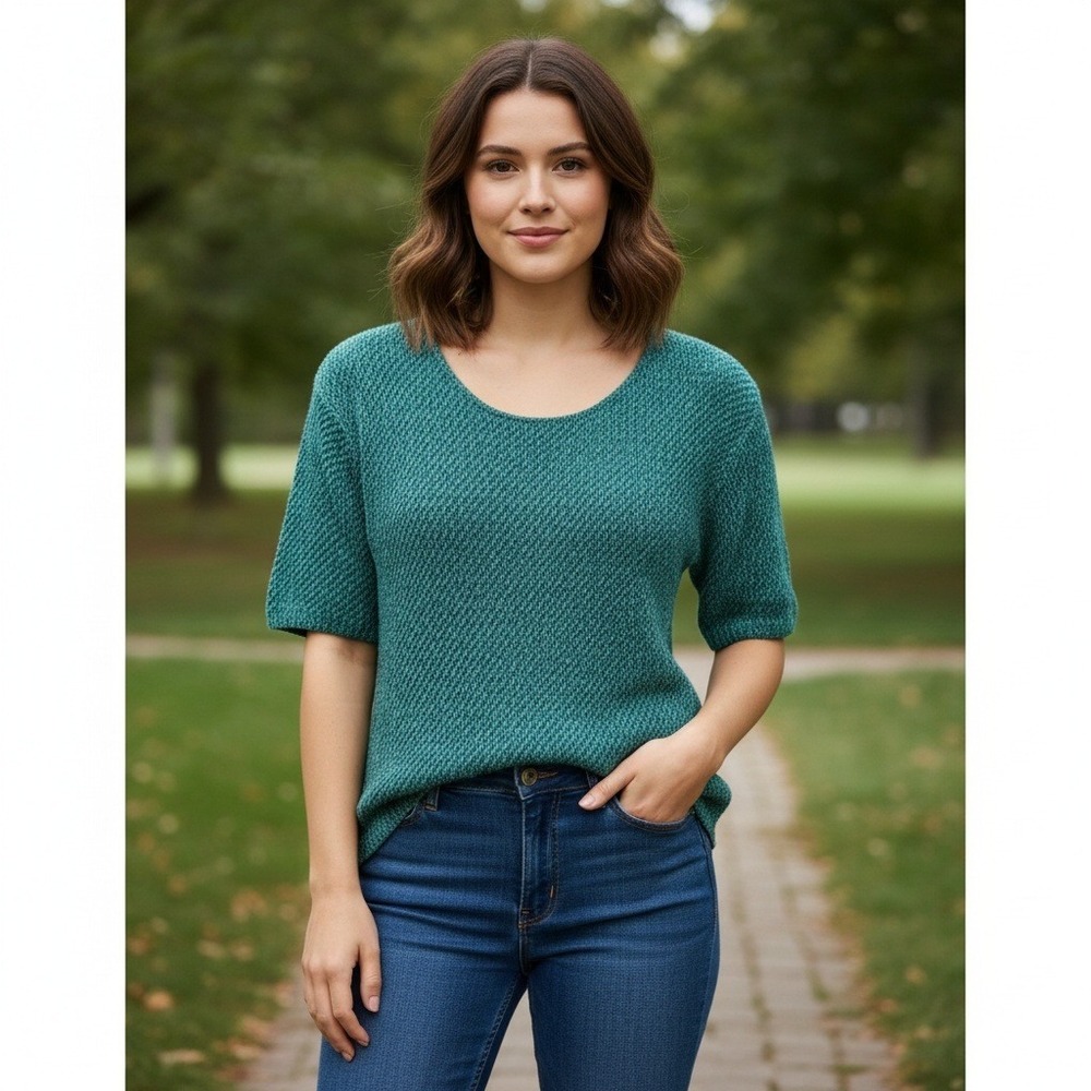 United Knitwear Sweater Top Women L Green Knit Short Sleeve Rayon Minimalist USA